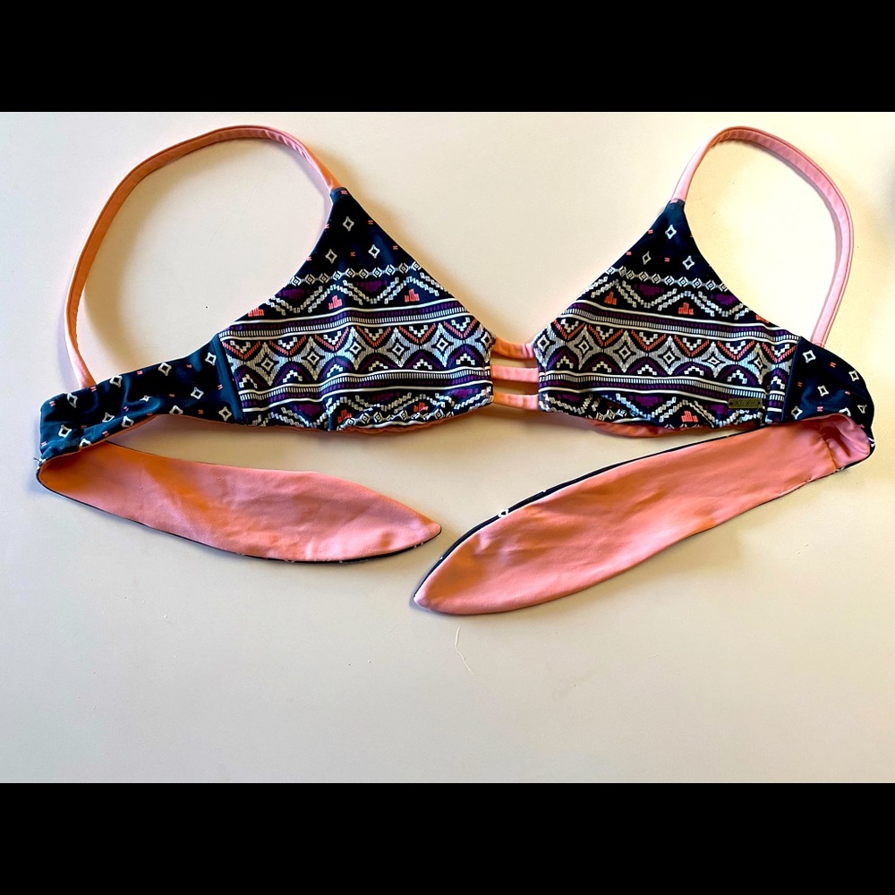 Roxy reversible bikini top